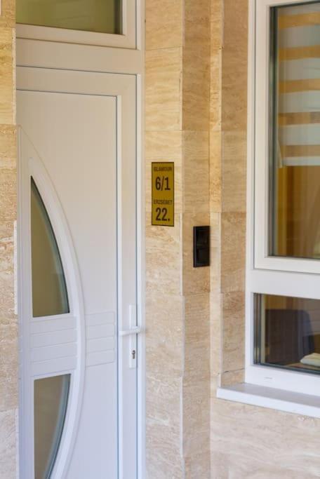Trio Loft On The Boulevard With Ac By Nw * Budapest